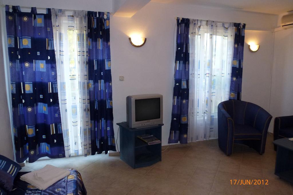 Family Hotel Magnolia Balčik Pokoj fotografie
