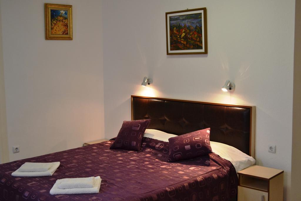 Family Hotel Magnolia Balčik Pokoj fotografie
